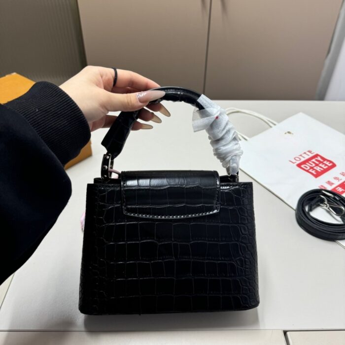 Louis Vuitton Capucines Alligator Black 20cm N92173 - Image 6