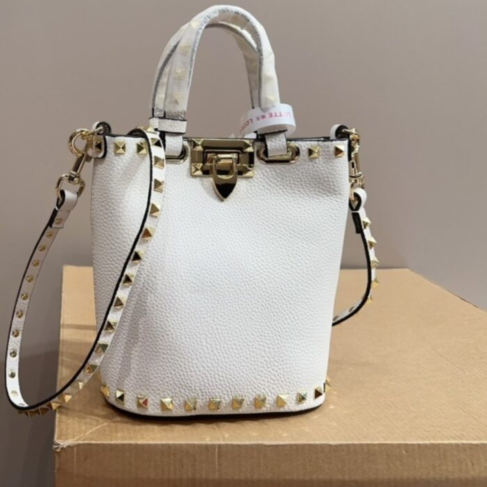 Valentino Rockstud Crossbody Pouch White 19cm - Image 2