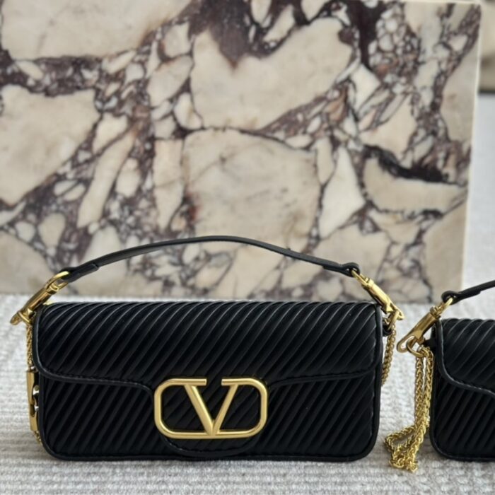 Valentino Garavani Locò Pleated Nappa Black 26cm - Image 2