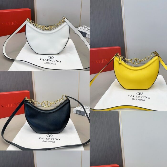 Valentino Small Vlogo Moon Hobo Bag With Chain Black 24cm - Image 3