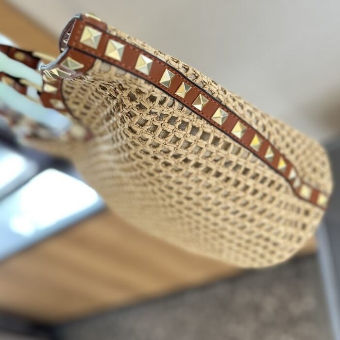 Valentino Garavani Rockstud Raffia Tote Bag Brown 31cm - Image 7
