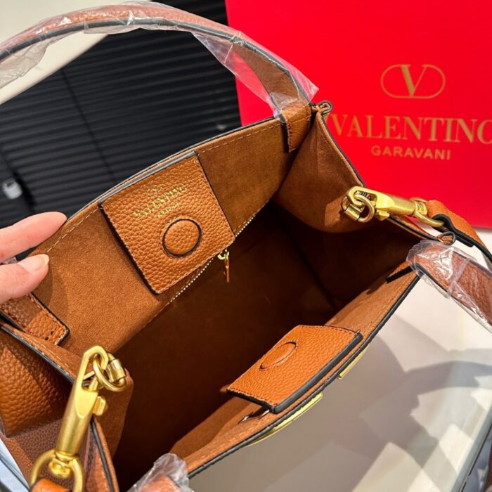 Valentino Garavani Alltime Leather In Brown 26cm - Image 9