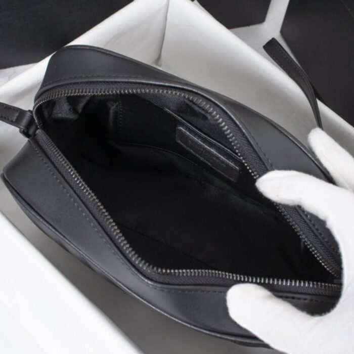 Saint Laurent Lou Camera Bag Matte Black Metal 23Cm - Image 3