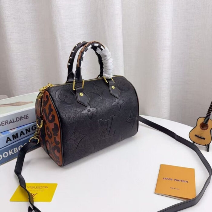 Louis Vuitton Wild at Heart Speedy Bandouliere 25cm M58524 - Image 4