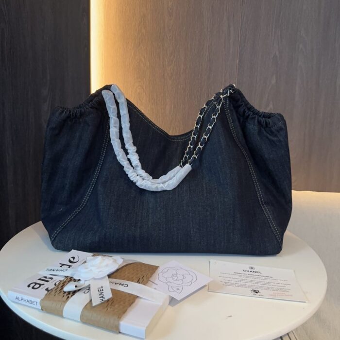 Chanel Denim Timeless CC Tote Blue 36cm - Image 2
