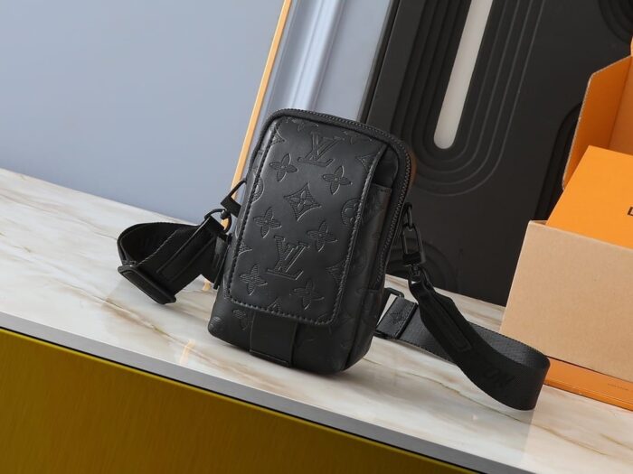 Louis Vuitton Double Phone Pouch NM Black 18cm M81323 - Image 4