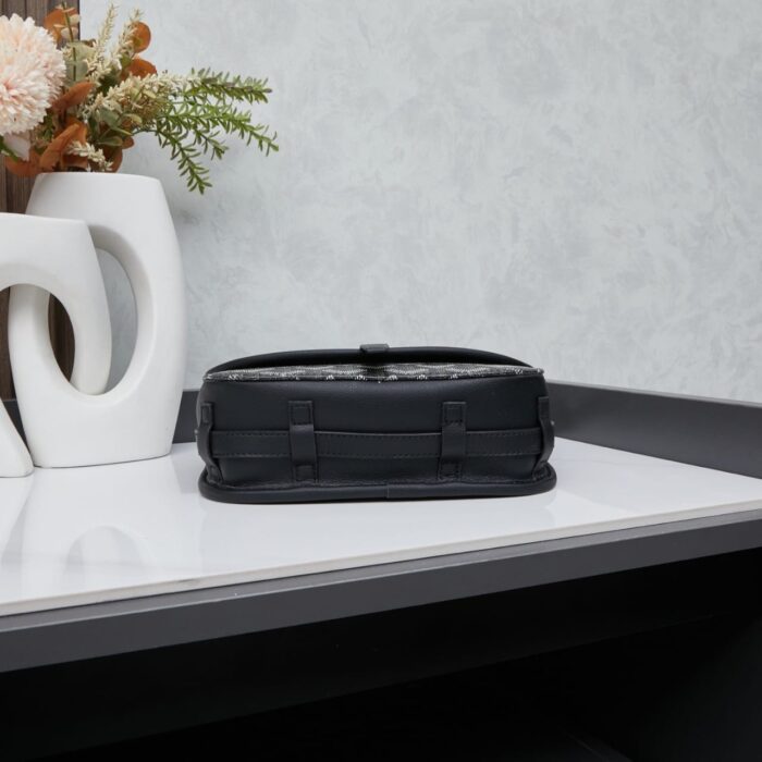 Goyard Belvedere PM Bag Black 19CM - Image 7