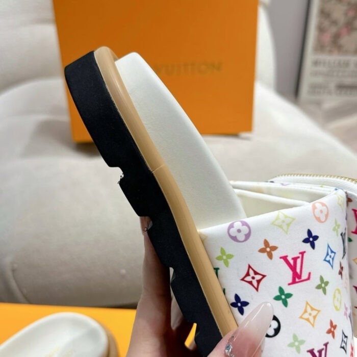 Louis Vuitton X Takashi Murakami Pool Pillow Flat Comfort Mule Blanc 1AGVQW - Image 5