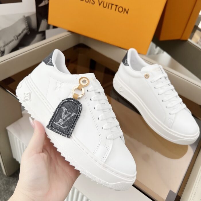 Louis Vuitton Time Out Sneaker Grey 1AGUY4 - Image 2