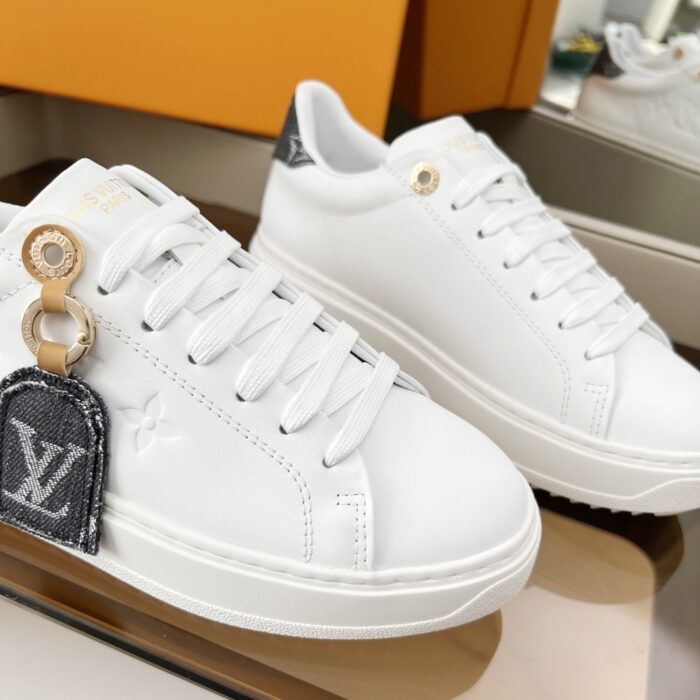 Louis Vuitton Time Out Sneaker Grey 1AGUY4 - Image 6