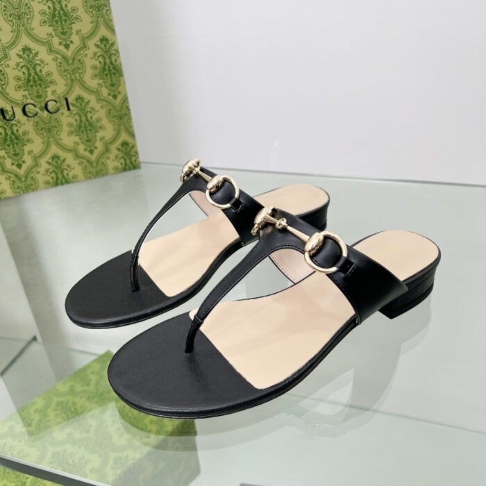 Gucci Women’S Thong Sandal With Horsebit Black ‎‎816590 C9D00 1000 - Image 2