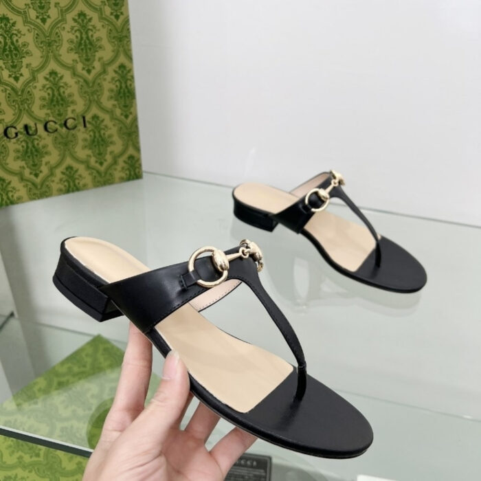 Gucci Women’S Thong Sandal With Horsebit Black ‎‎816590 C9D00 1000 - Image 4