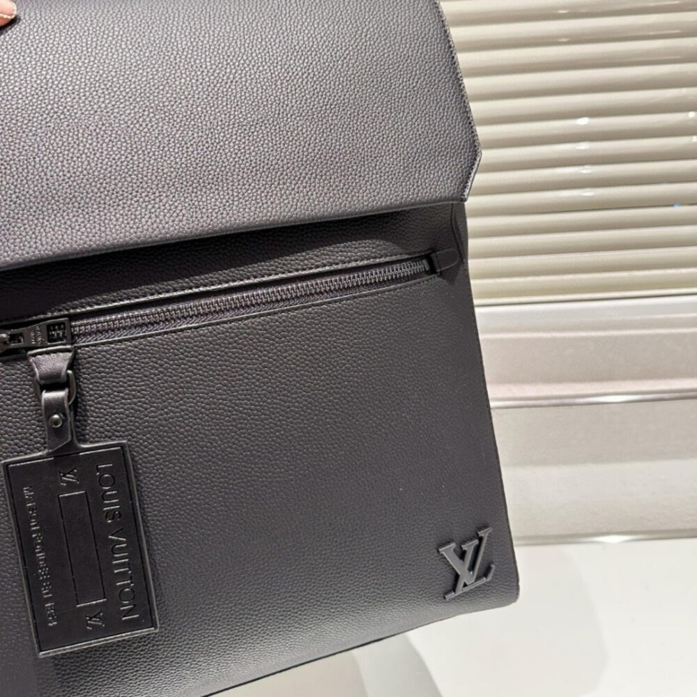Louis Vuitton Fastline Backpack Black 40Cm M21367 - Image 7