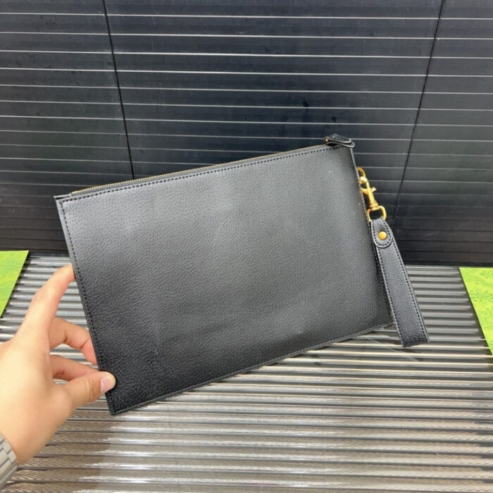 Gucci GG Leather Pouch Clutch Bag Black 29Cm - Image 4