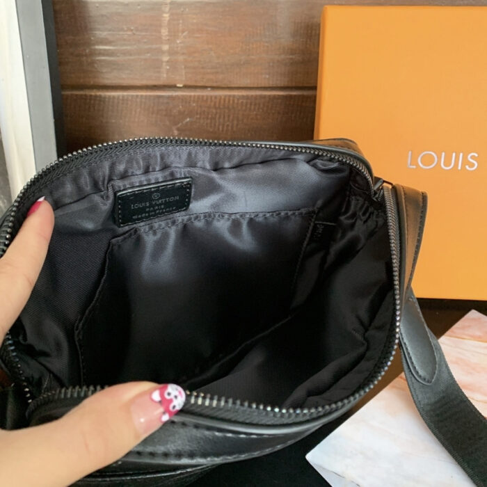 Louis Vuitton Trio Messenger Bag Monogram Shadow Black 25Cm M46602 - Image 6