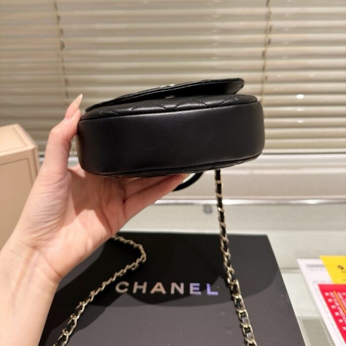 Chanel 25C Classic Clutch With Chain Black 16Cm - Image 4
