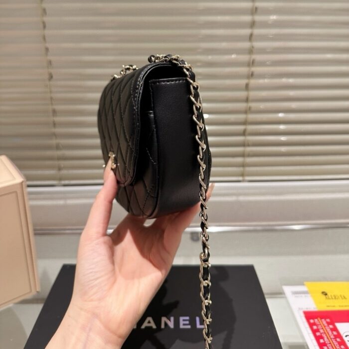 Chanel 25C Classic Clutch With Chain Black 16Cm - Image 6
