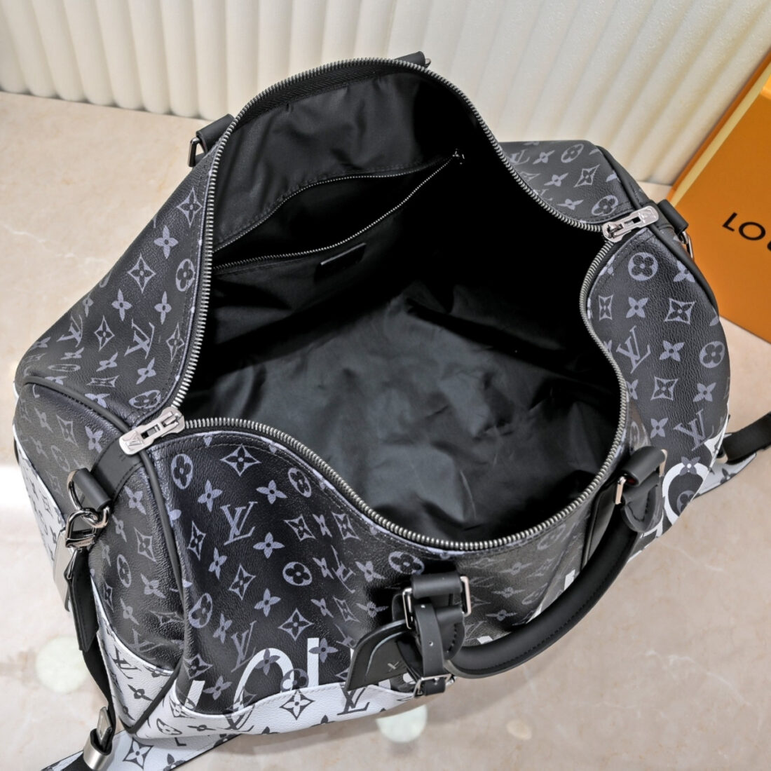 Louis Vuitton Keepall Bandouliere Monogram Eclipse Outdoor Split 50Cm M43412 - Image 5