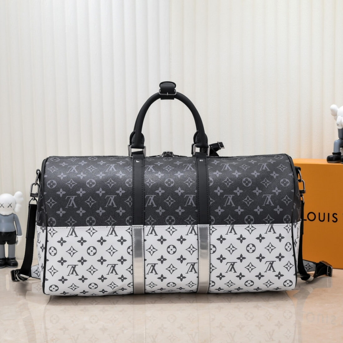 Louis Vuitton Keepall Bandouliere Monogram Eclipse Outdoor Split 50Cm M43412 - Image 6