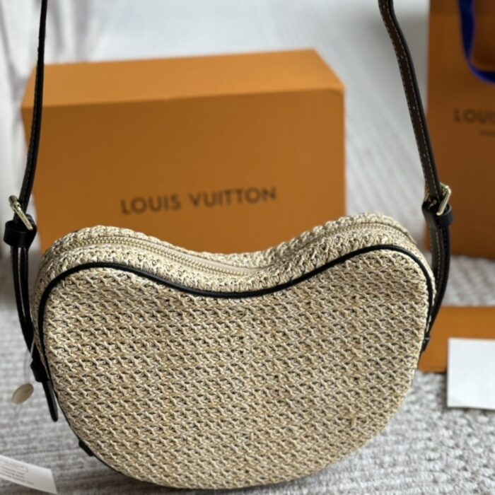 Louis Vuitton Croissant MM Black 26Cm M24811 - Image 7