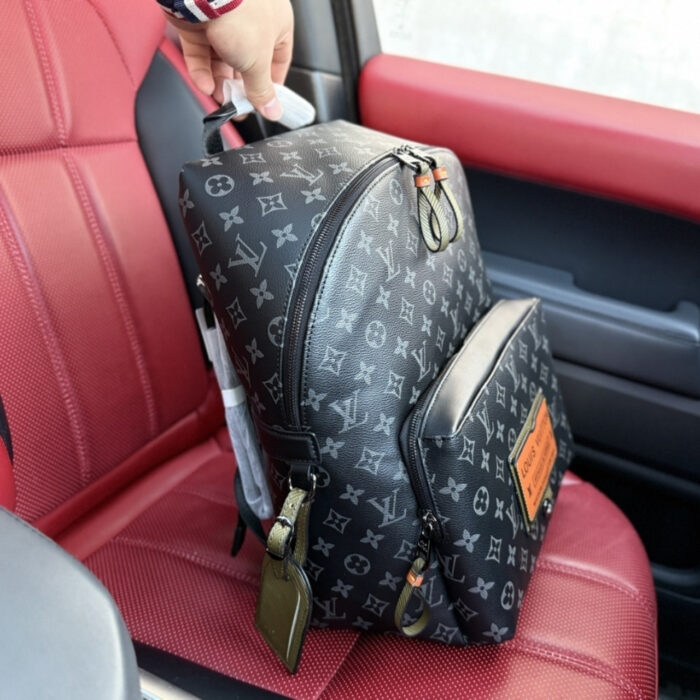Louis Vuitton Discovery Backpack Monogram Black 37Cm - Image 3