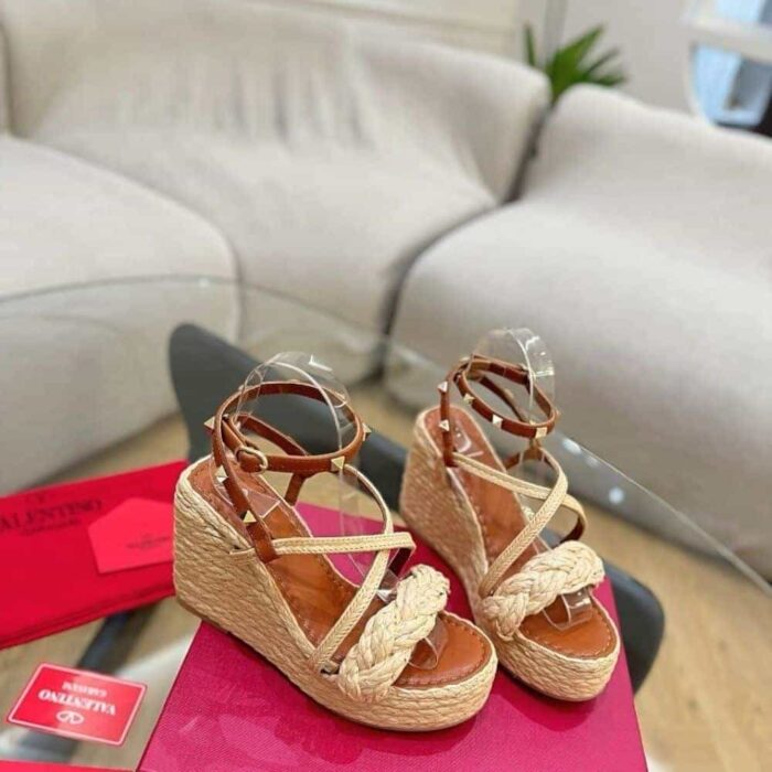 Valentino Garavani Woven Raffia Wedge Espadrilles Farfetch Beige - Image 2
