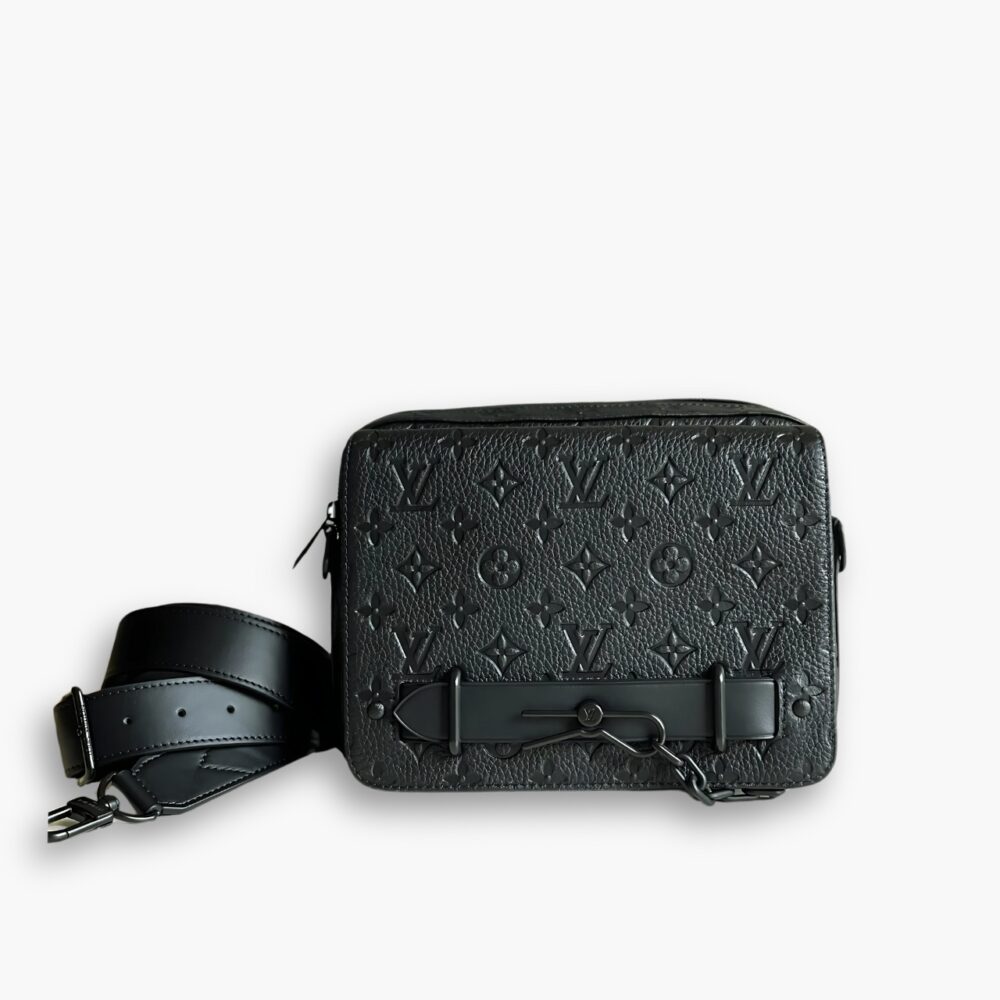 Louis Vuitton Steamer Messenger Taurilon Monogram Black  23Cm M57307