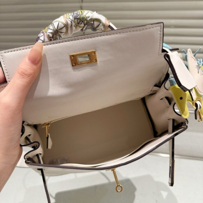 Hermès Kelly 25 Retourne In And Out Nata Swift Palladium Hardware 25Cm - Image 4