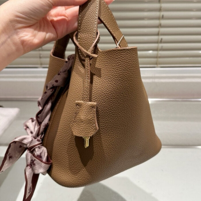 Hermes Picotin Lock 18 Bag Etoupe With Gold 18 cm - Image 6
