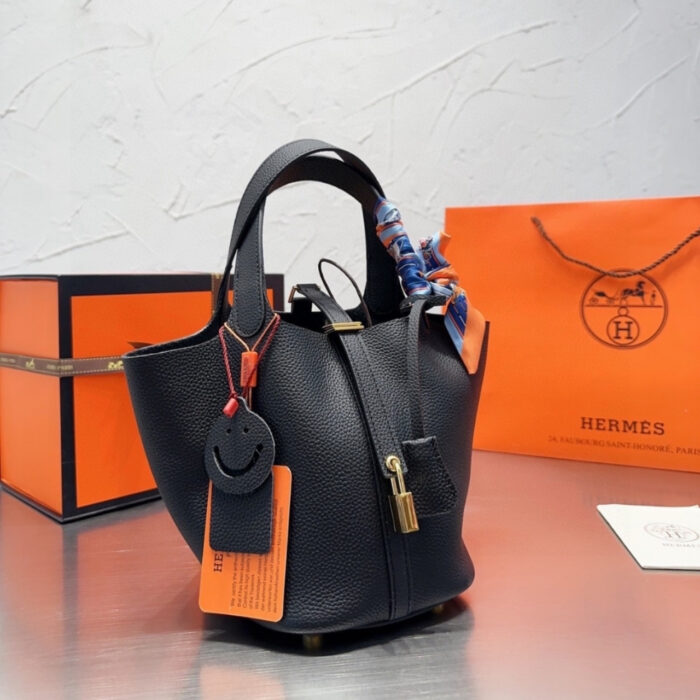 Hermes Picotin Lock 18 Bag Black With Gold 18 cm - Image 2
