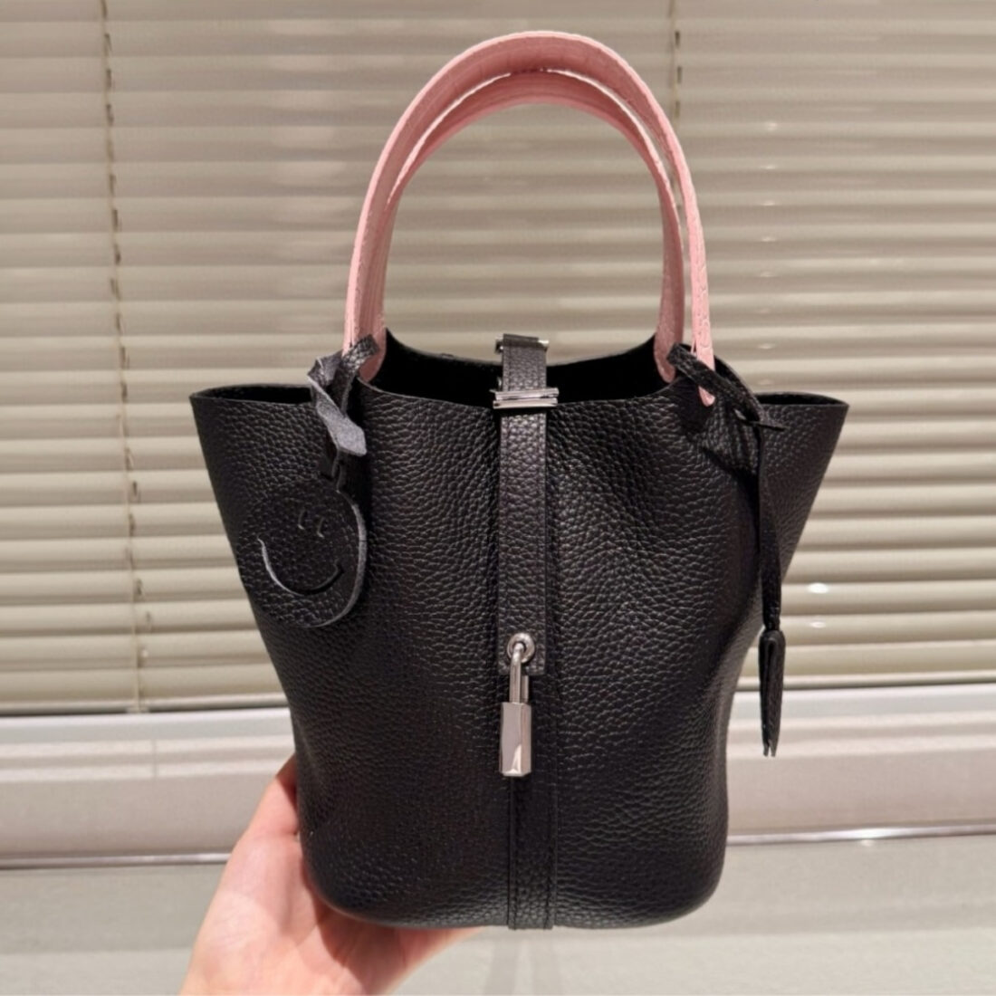 Hermes Picotin Lock 18 Bag Black And Pink 18 cm - Image 2