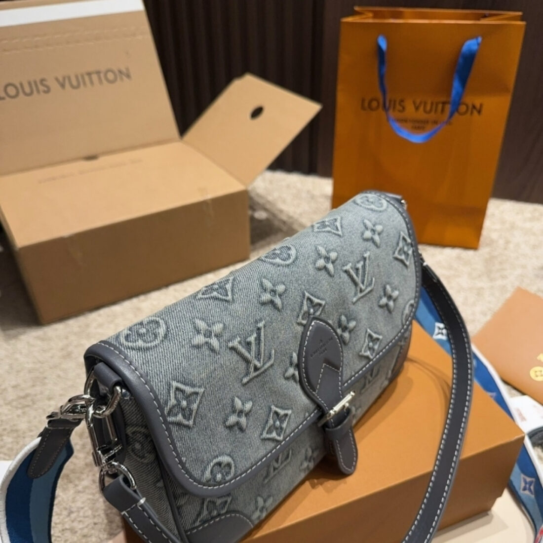Louis Vuitton Diane Monogram Denim Blue 25Cm - Image 4