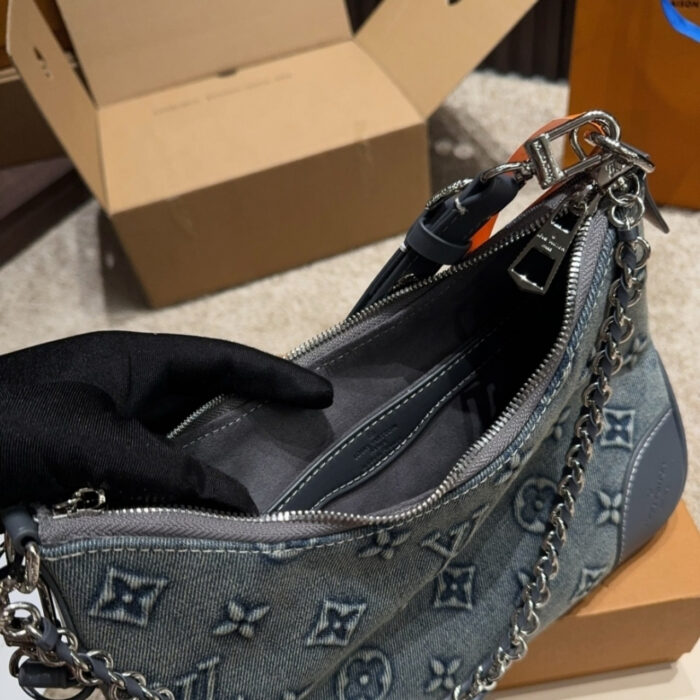 Louis Vuitton Boulogne PM Denim Blue 26Cm - Image 5