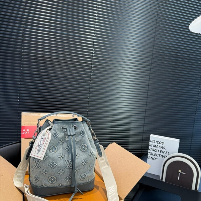 Louis Vuitton Noe Bag Monogram Denim Blue 25Cm - Image 2