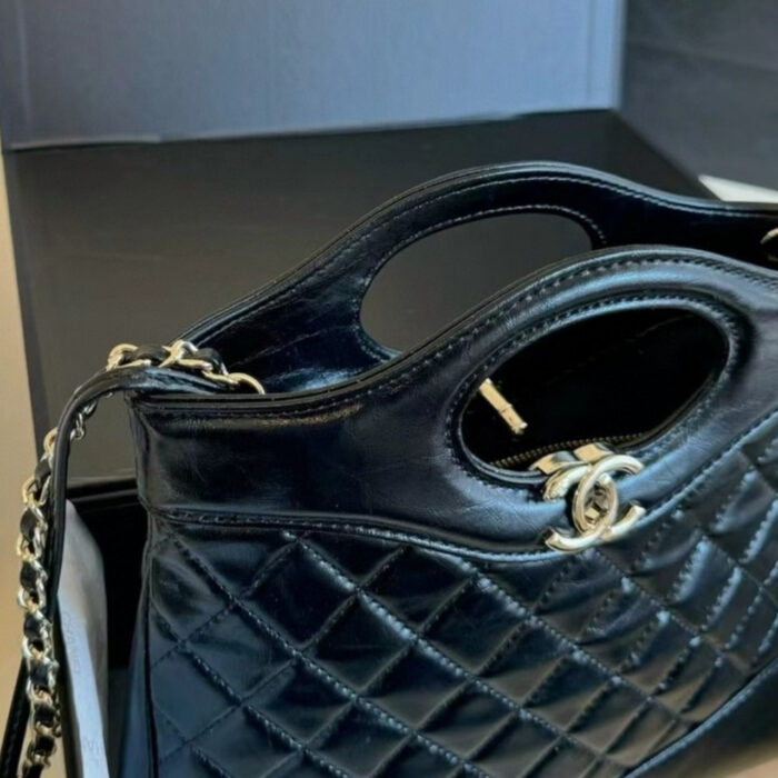 Chanel 31 Mini Shopping Bag Patent Gold Tone Meta Black 24Cm - Image 4