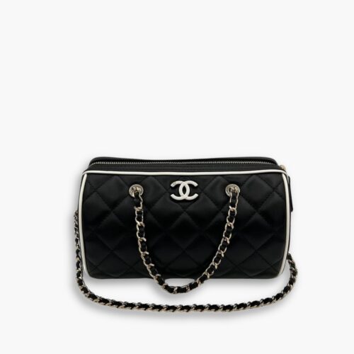 Chanel Clutch With Chain Black And White 18Cm