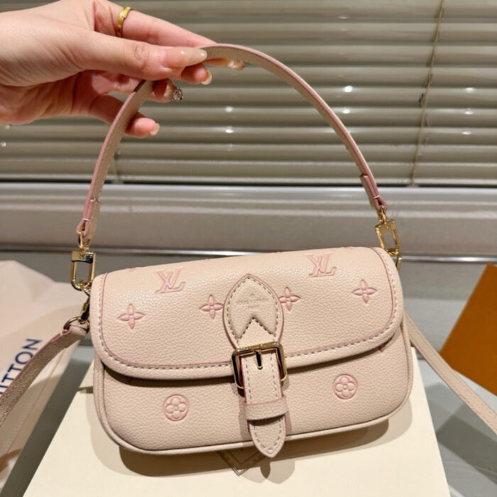 Louis Vuitton Nano Diane Bicolor Eden 18Cm M13642 - Image 2