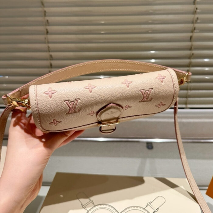 Louis Vuitton Nano Diane Bicolor Eden 18Cm M13642 - Image 3
