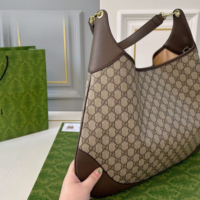 Gucci B Maxi Shoulder Bag Beige And Dark Grey 50Cm - Image 6