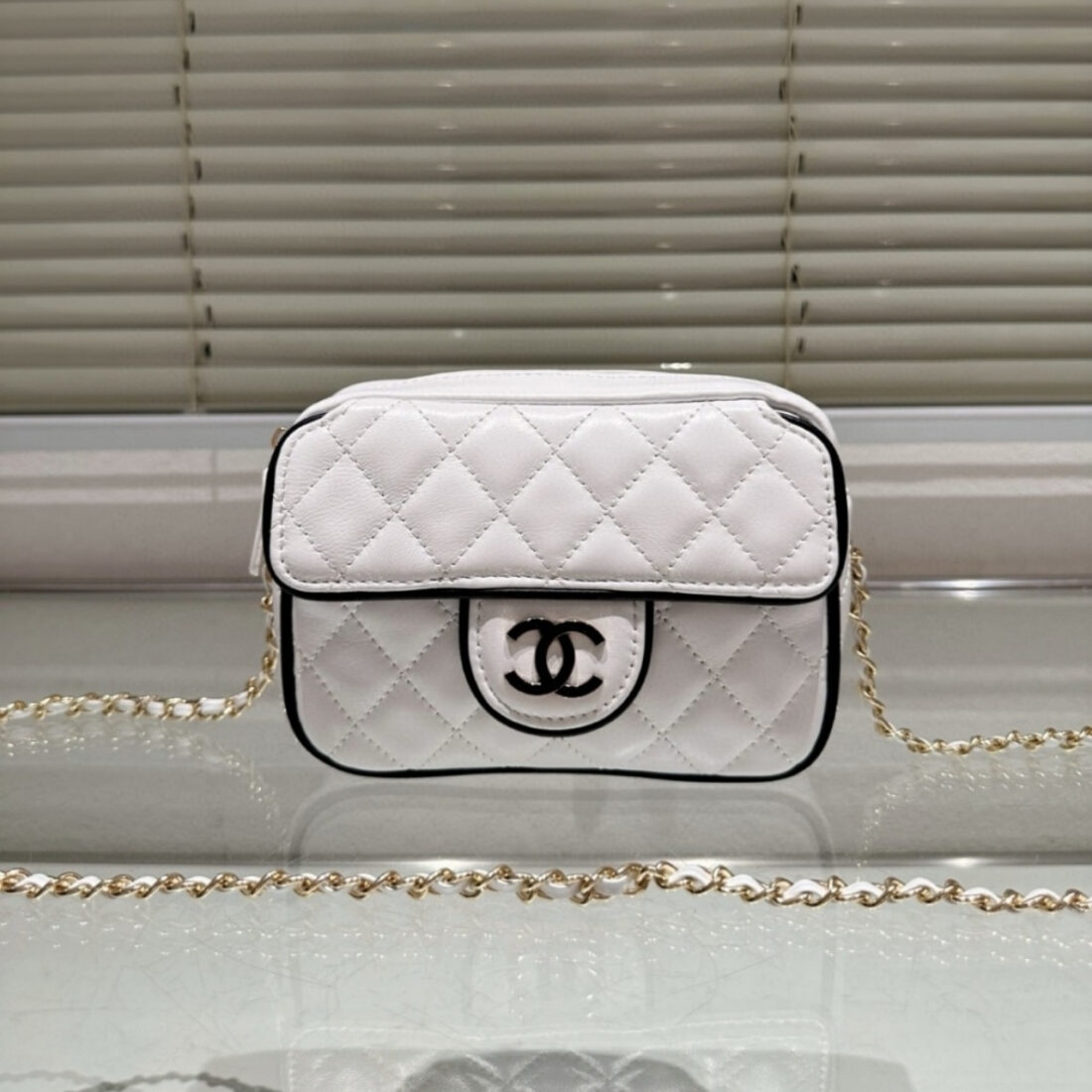 Chanel Clutch With Chain White And Black 18Cm AP4512 B19460 NAFJQ - Image 2