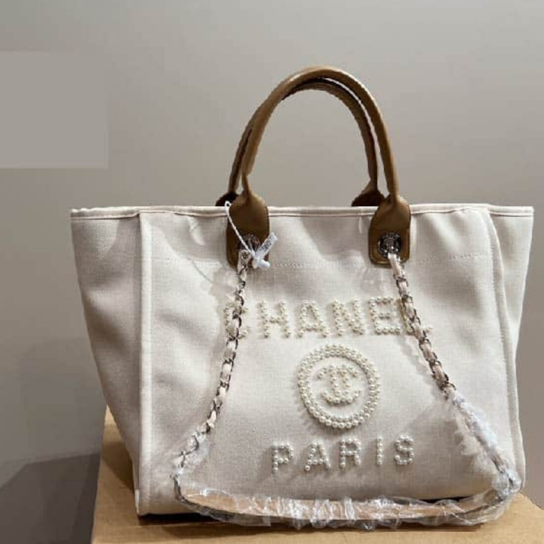 Chanel Shopping Bag With Pearls White 38Cm - Image 2