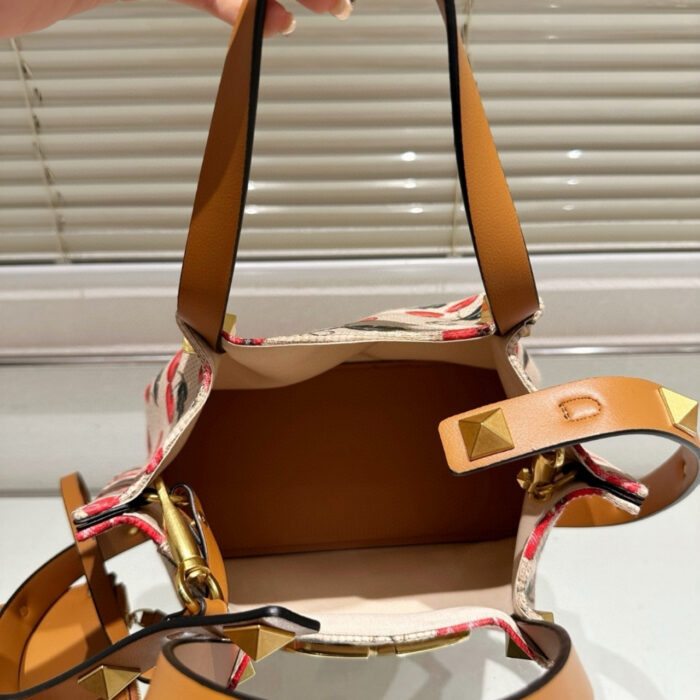 Valentino Garavani VLogo Signature Cherries Jacquard Bag Neutrals 26Cm - Image 5
