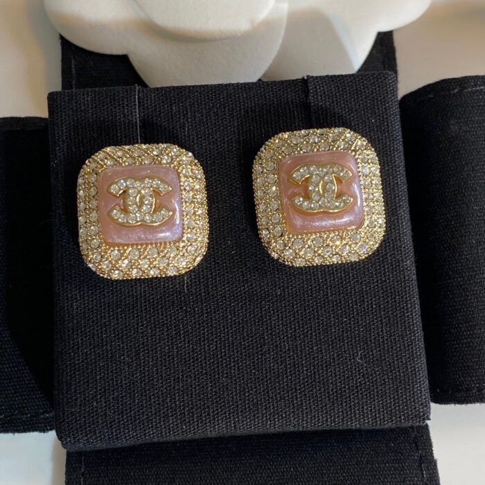 Chanel CC Earrings Pink - Image 3