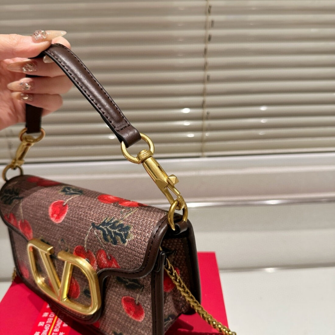 Valentino Garavani Locò Cherryfic Motif Small Shoulder Bag Brown 20Cm - Image 4