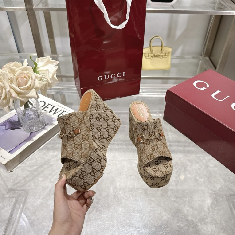 Gucci Women’S Wedge Sandal With Horsebit Beige 816328 FAB10 2547 - Image 5