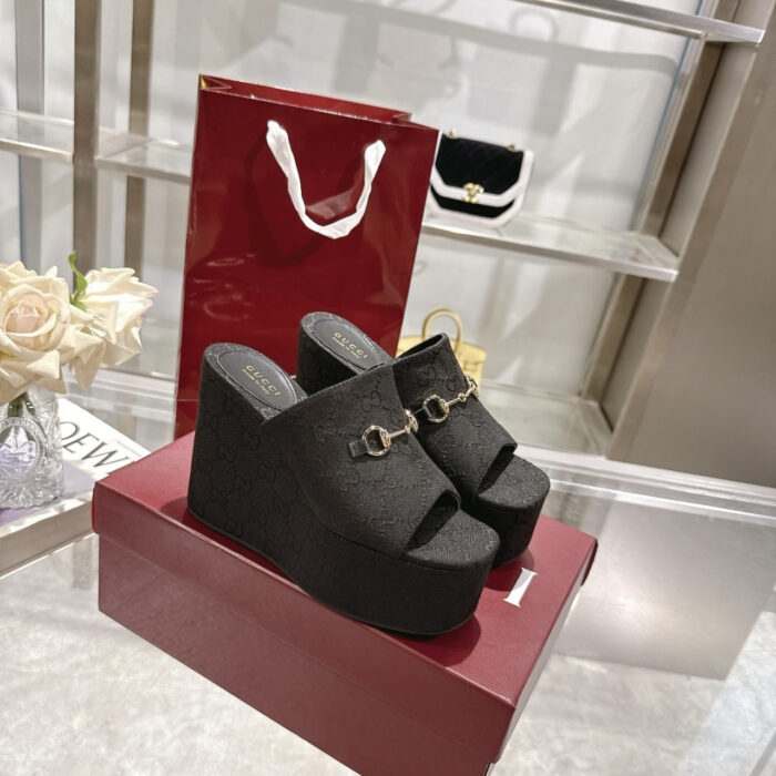 Gucci Women’S Wedge Sandal With Horsebit Black 816328 FAB10 1000 - Image 2