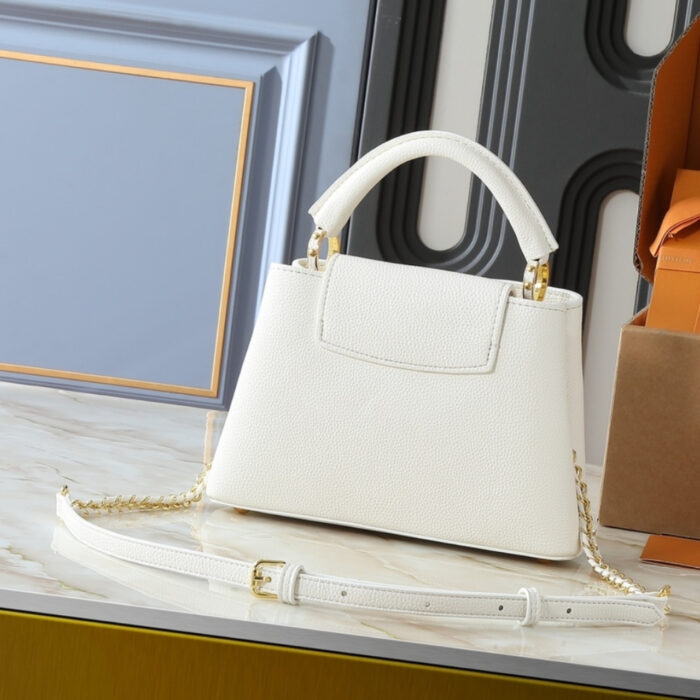 Louis Vuitton Capucines BB Snow White 27Cm - Image 5