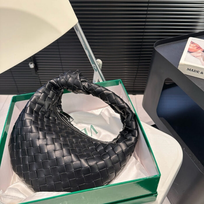 Bottega Veneta Mini Jodie Bag In Black 27Cm 651876VCPP58803 - Image 4