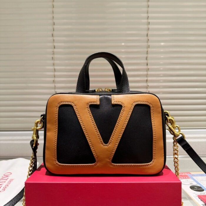 Valentino Garavani Viva Superstar Nappa Handbag Black And Spice 6W0B0R73PTJ RFA - Image 2