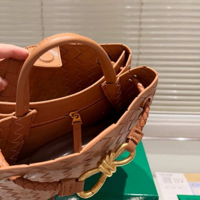 Bottega Veneta Andiamo Intrecciato Leather Top Handle Bag Cognac 25Cm - Image 7
